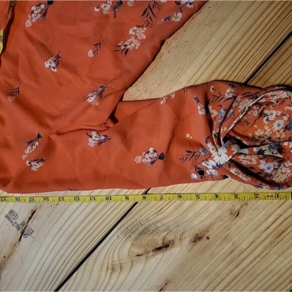 Poppi Roll Tab Sleeve Floral Blouse Size Small NWT Summer Casual Coral Pink - Picture 9 of 10